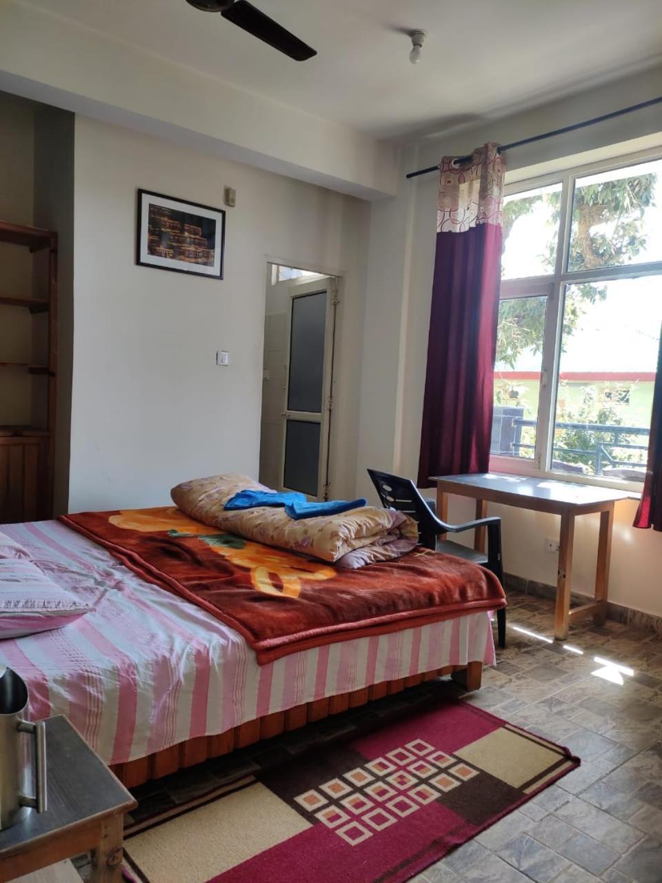 Oasis Guest House Bhagsu D'Shala Dharamshala Exterior photo