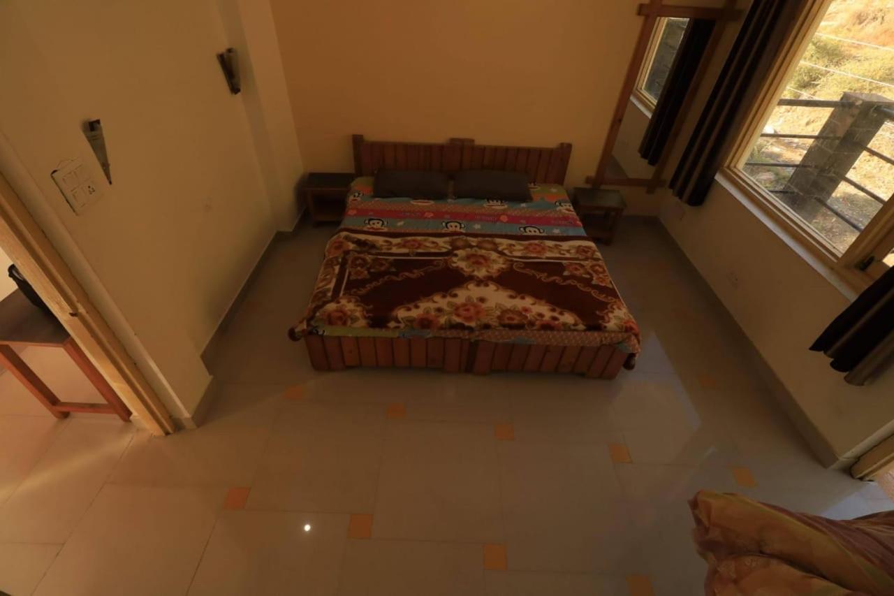 Oasis Guest House Bhagsu D'Shala Dharamshala Exterior photo