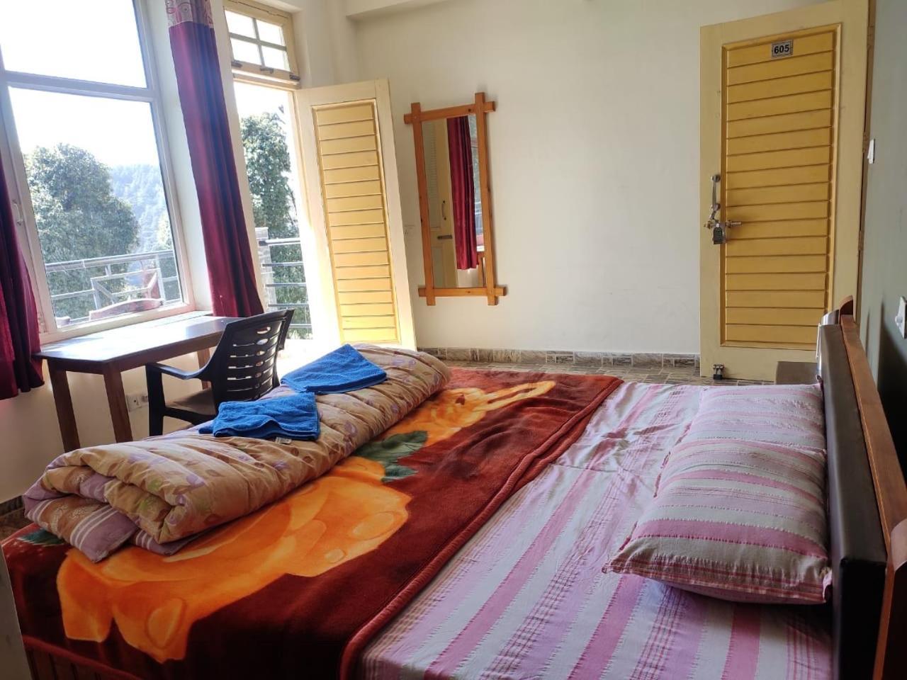 Oasis Guest House Bhagsu D'Shala Dharamshala Exterior photo