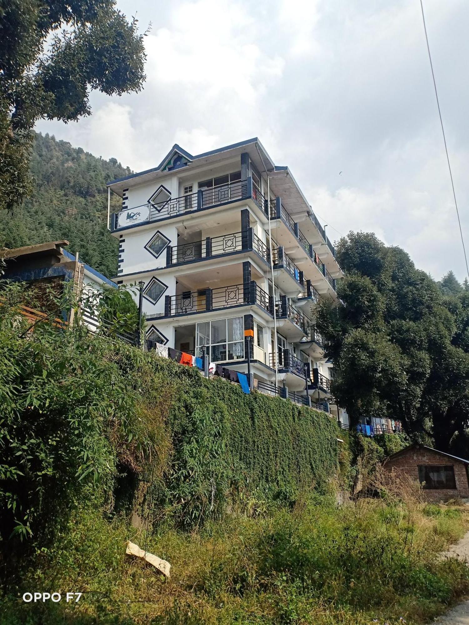 Oasis Guest House Bhagsu D'Shala Dharamshala Exterior photo